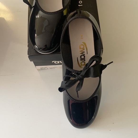 New Award black patent kid’s tap shoes 2 - Picture 2 of 6